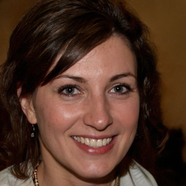 testimonio de Ane Aranguren sobre nuestra empresa de carpintería metálica en Pamplona y Navarra